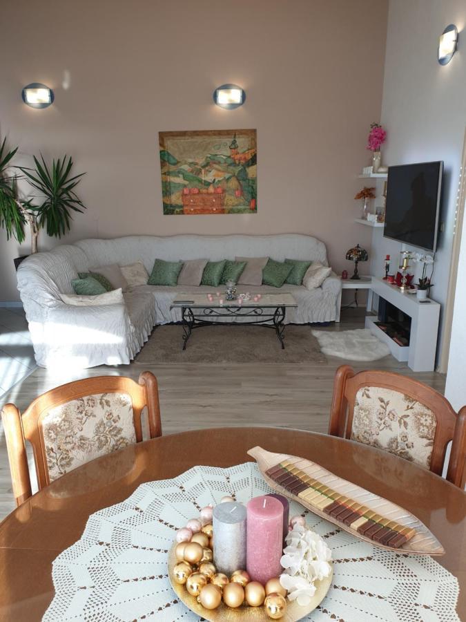 Apartmani Mlikotic ドゥギ・ラット エクステリア 写真