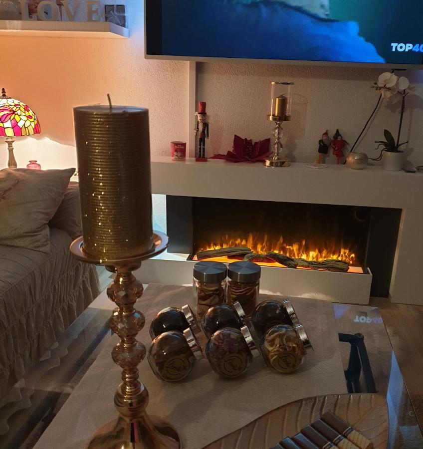 Apartmani Mlikotic ドゥギ・ラット エクステリア 写真